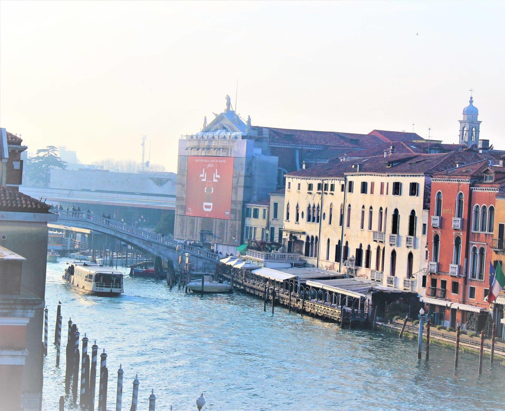 Residenza Ca' Corner Bed & Breakfast 2*